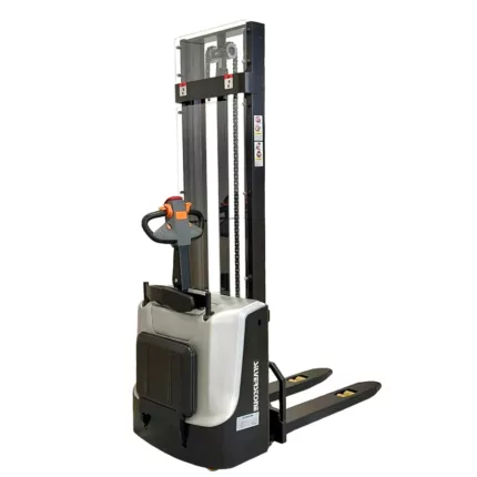 Silverstone ES1536P – Električni visokopodizni viličar s visokim dizanjem, 3600mm, 1500kg, stajaća platforma